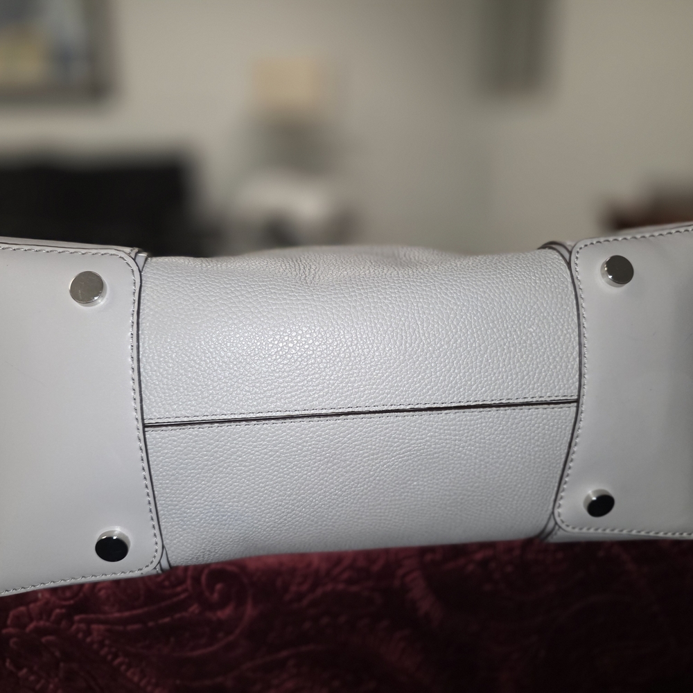 Michael Kors Light Gray Tote Bag - Picture 6 of 15